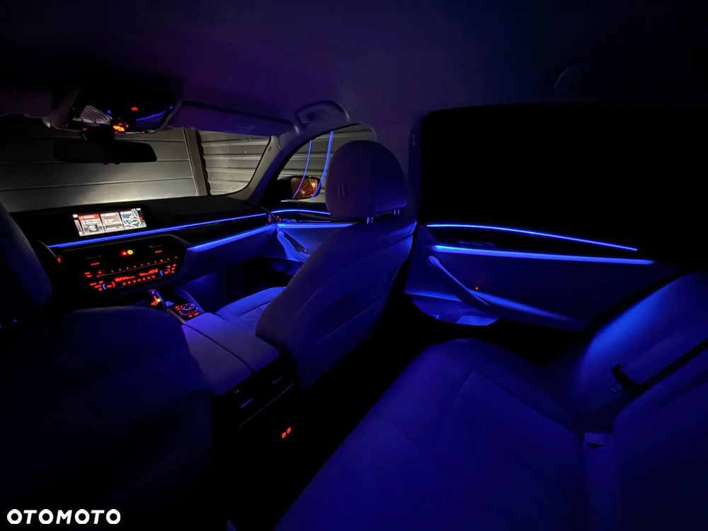 BMW Seria 5 520d xDrive Luxury Line sport - 17