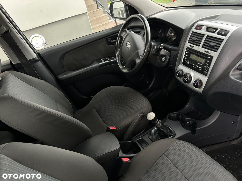 Kia Sportage 2.0 CRDi Expedition - 13