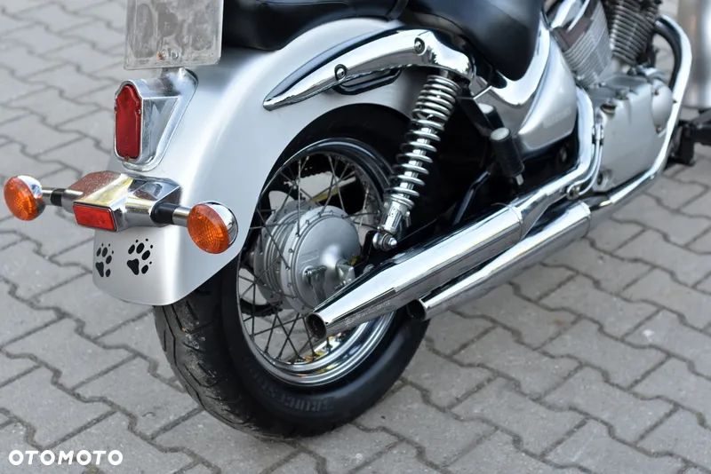 Suzuki Intruder - 14