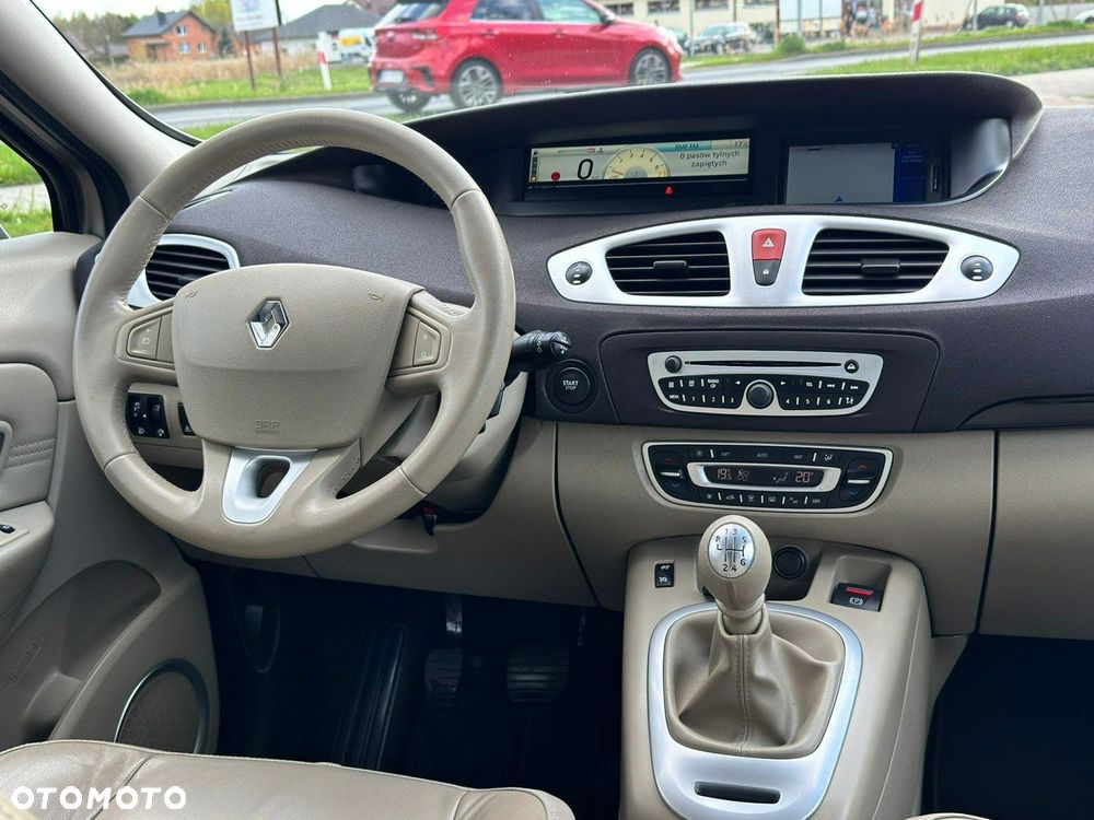 Renault Scenic - 19