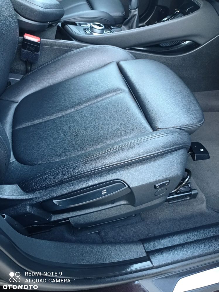 BMW X1 sDrive18d xLine - 21