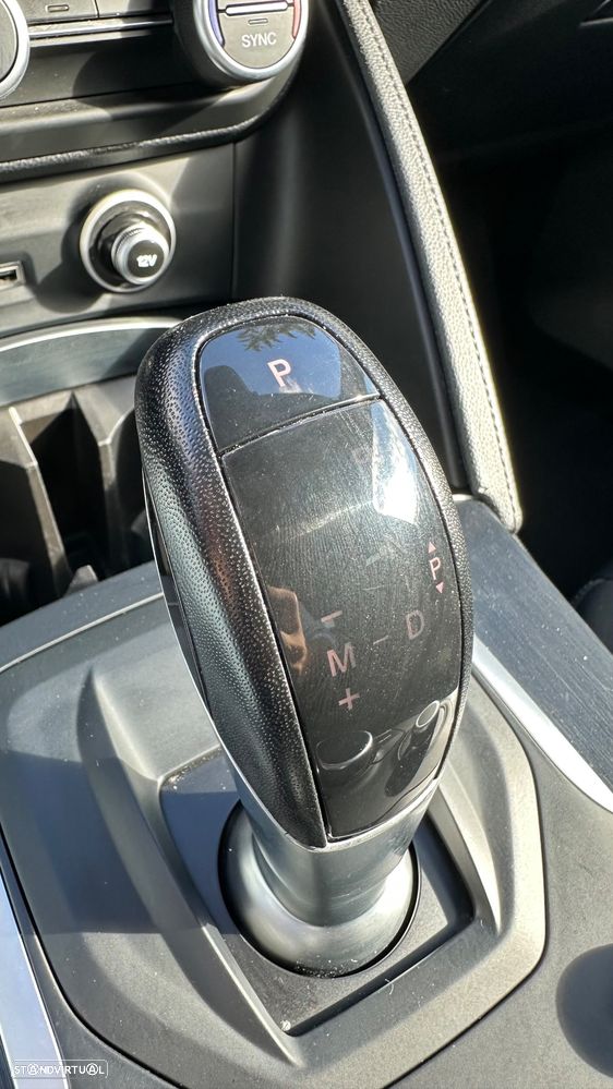 Alfa Romeo Stelvio 2.2 D AT8 - 57