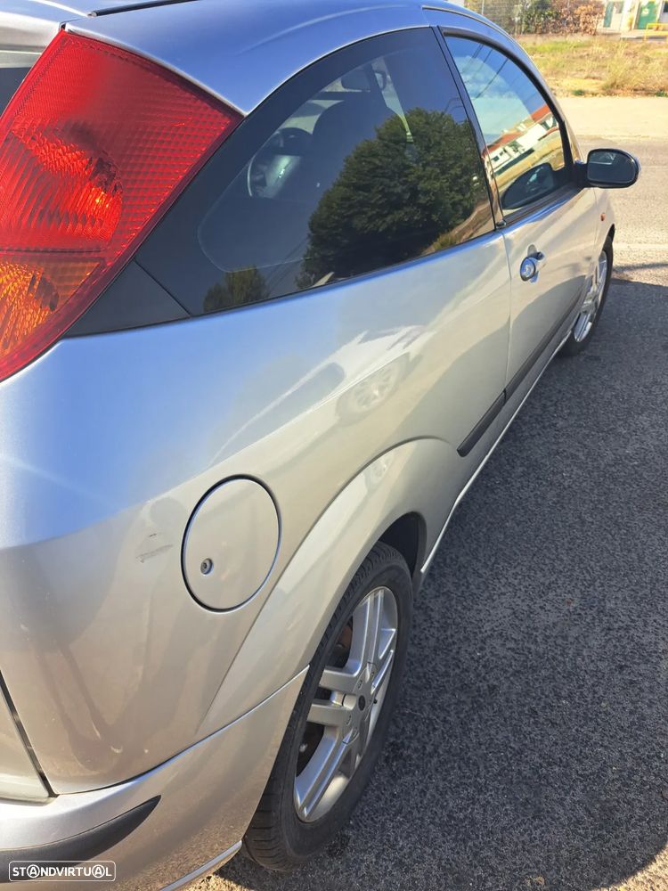 Ford Focus 1.8 TDCi Trend - 6