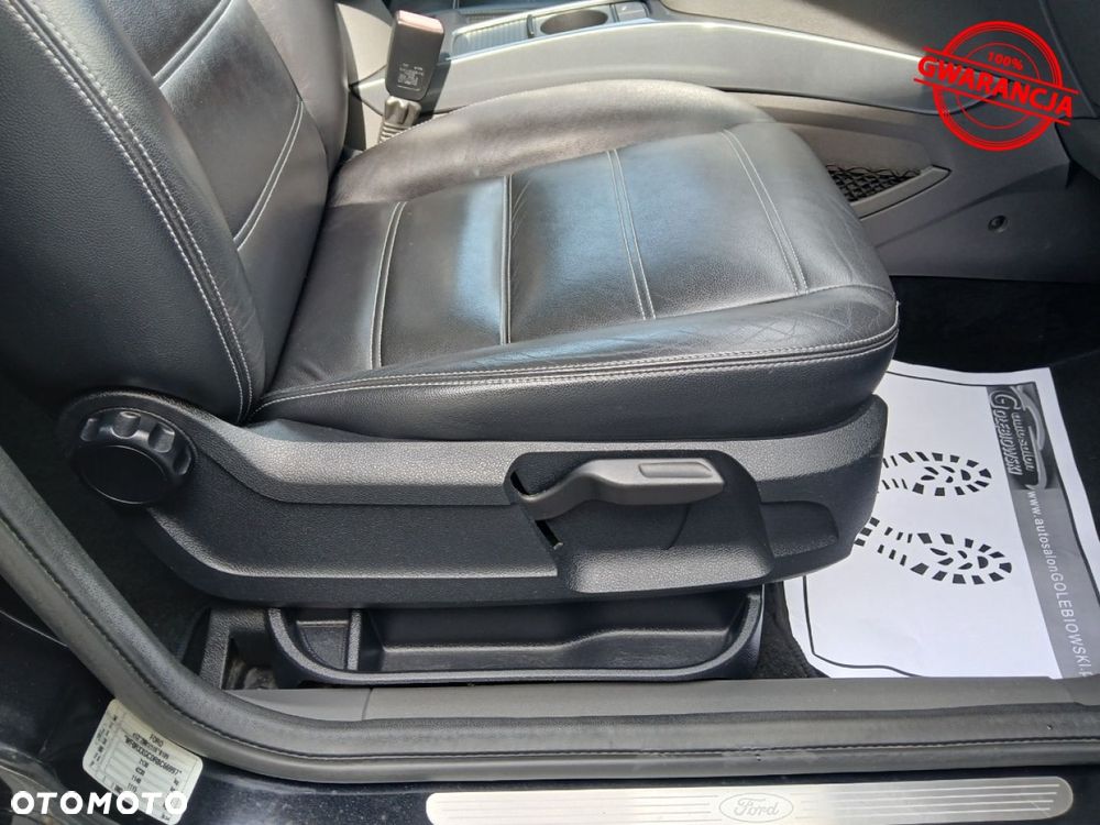Ford Kuga - 23