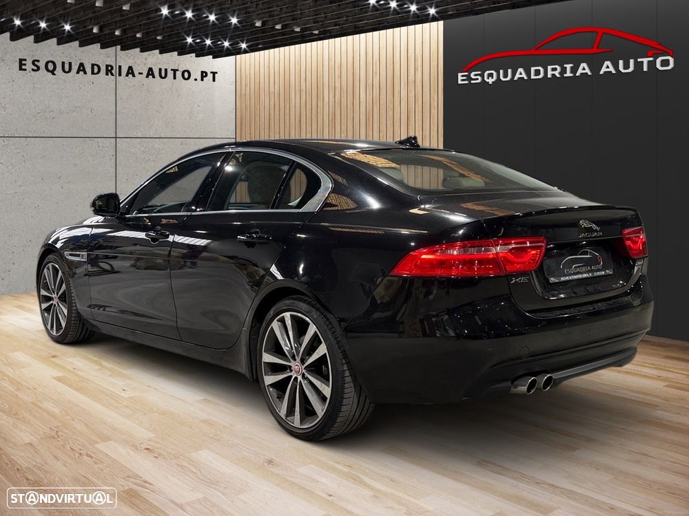 Jaguar XE 2.0 D Portfolio Aut. - 4