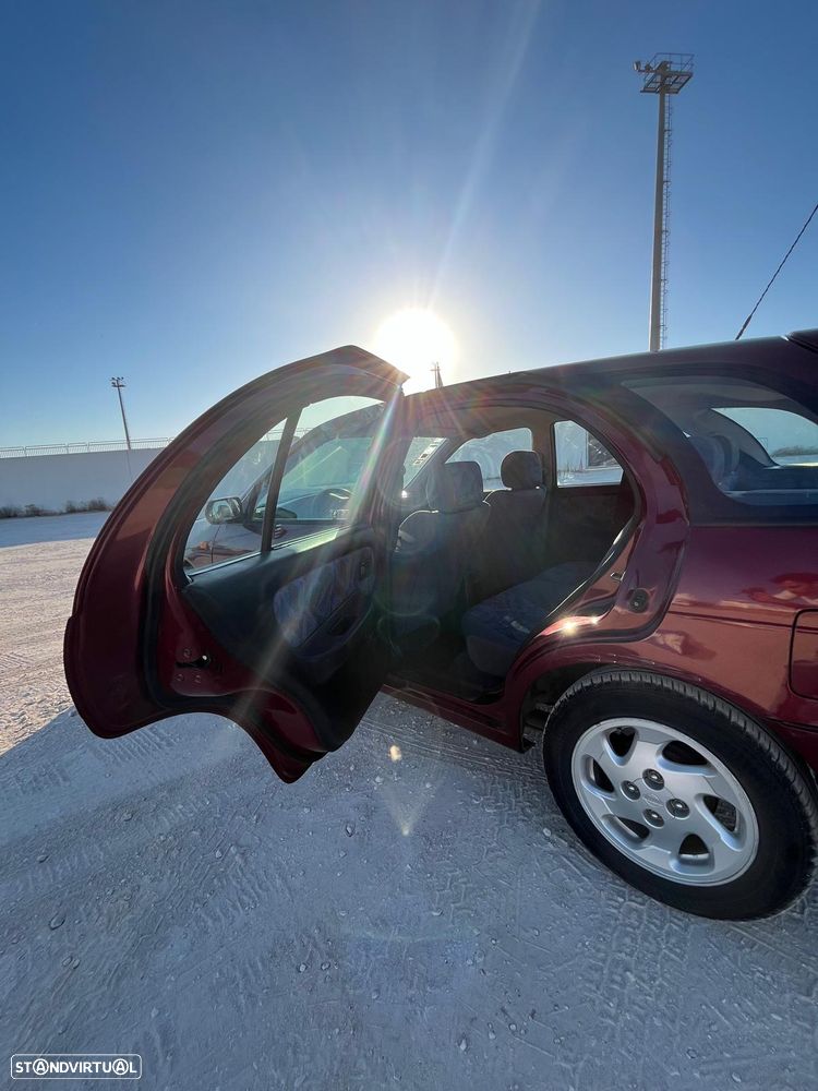 Nissan Almera 1.4 SR+AC - 10