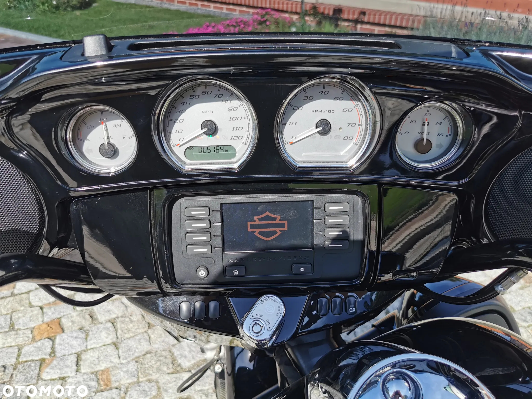 Harley-Davidson FLHXS Special - 21