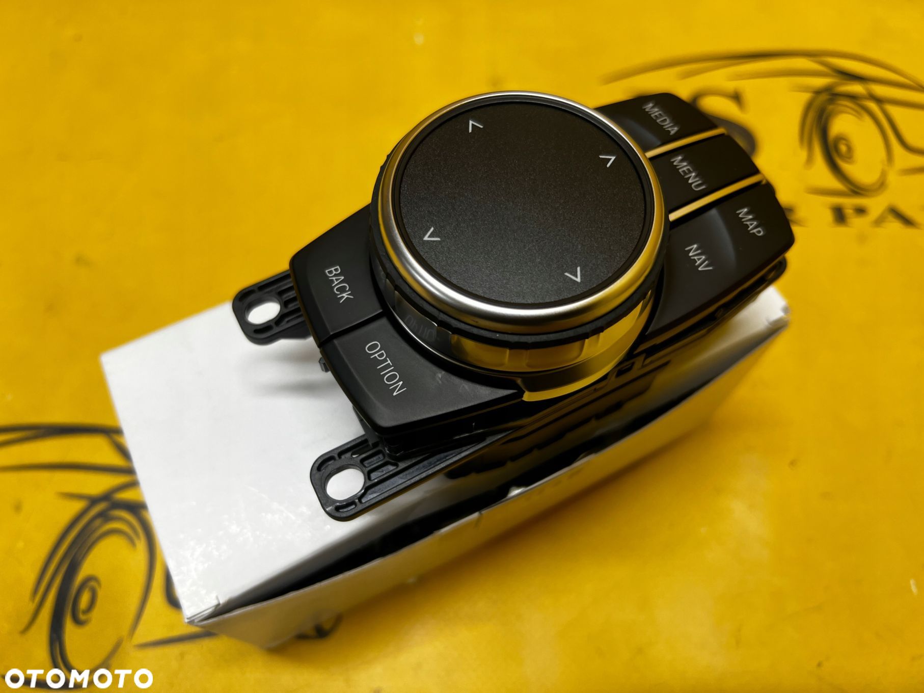PRZEŁĄCZNIK KONTROLER iDRIVE BMW 5 G30 M5 F90 6 G32 X3 G01 X4 G02 NOWY OEM - 1