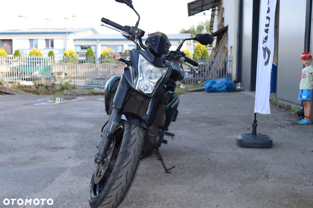 Kawasaki ER - 17