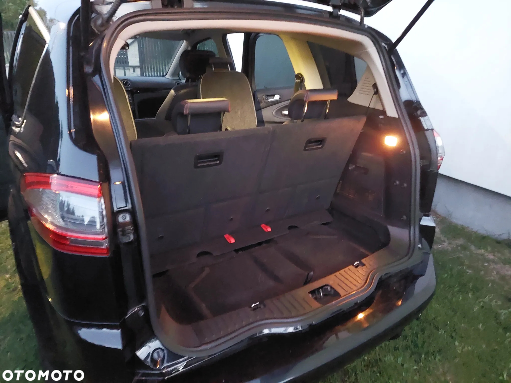 Ford S-Max 2.0 EcoBoost ST-Line - 39