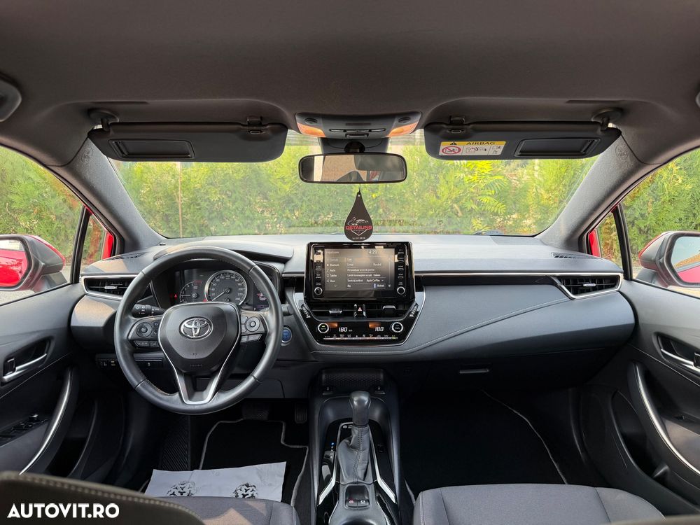 Toyota Corolla 1.8 HSD Business Plus - 30