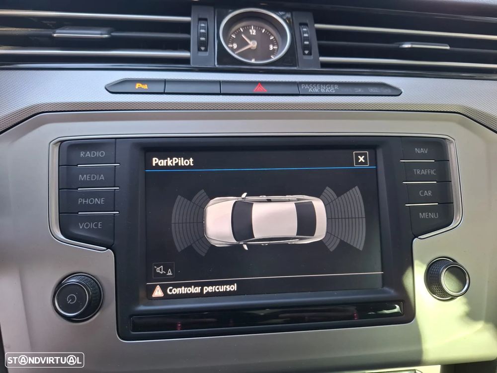 VW Passat 1.6 TDI Trendline - 35