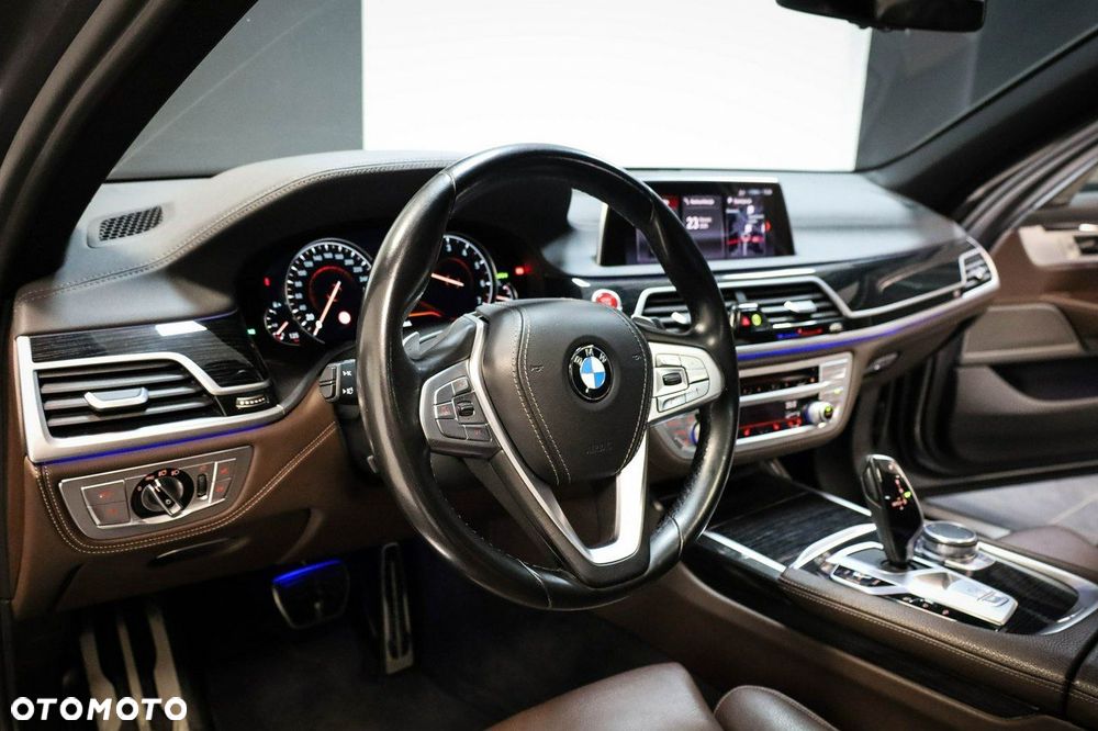 BMW Seria 7 - 19