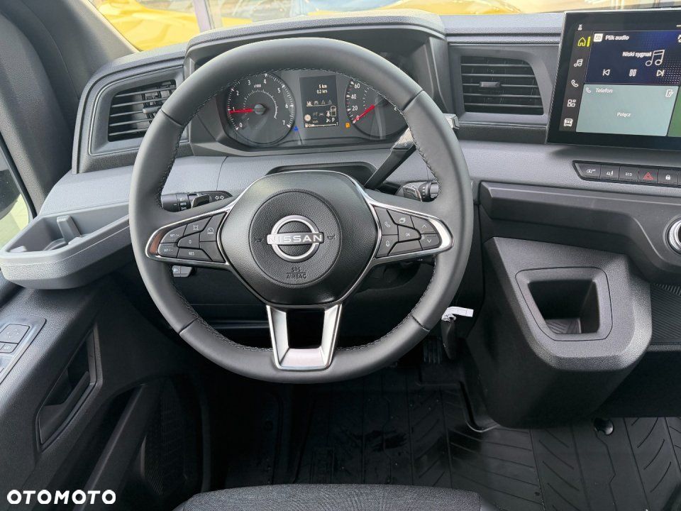 Nissan Interstar - 9