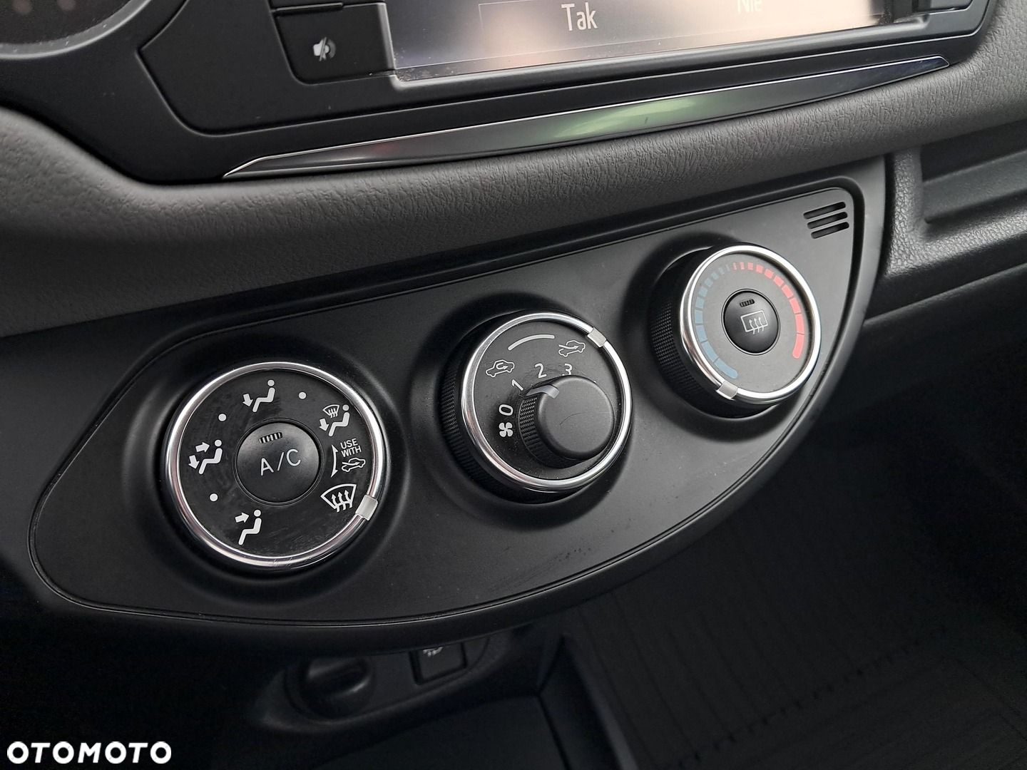 Toyota Yaris - 23