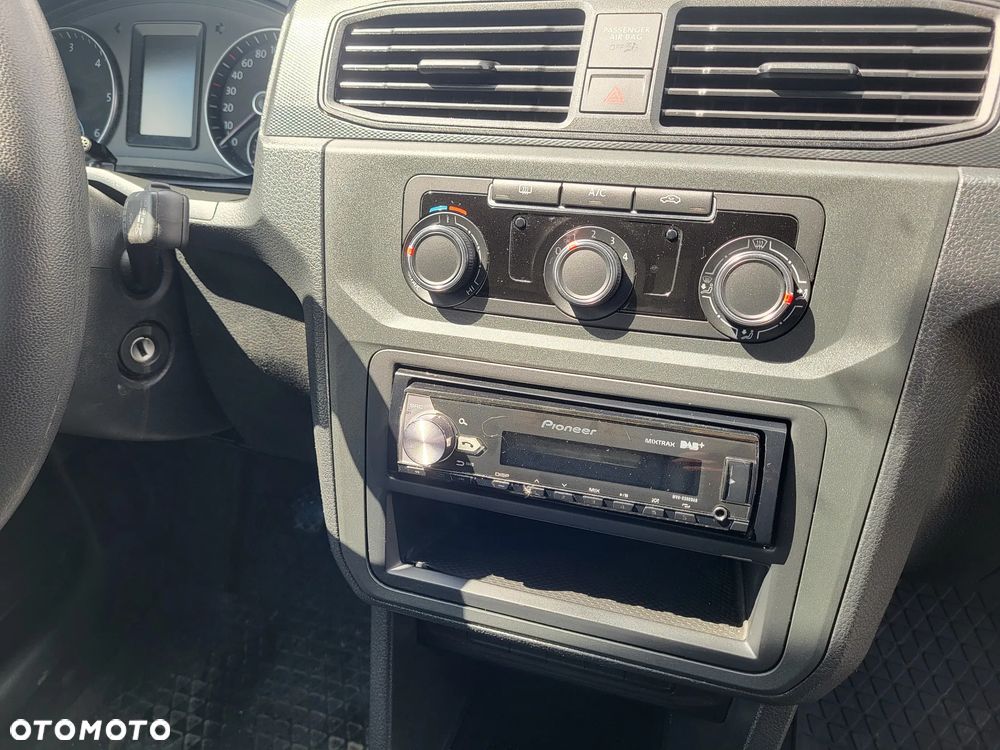 Volkswagen Caddy - 13