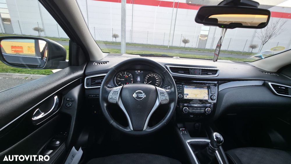 Nissan Qashqai 1.6 DCI N-Vision - 37
