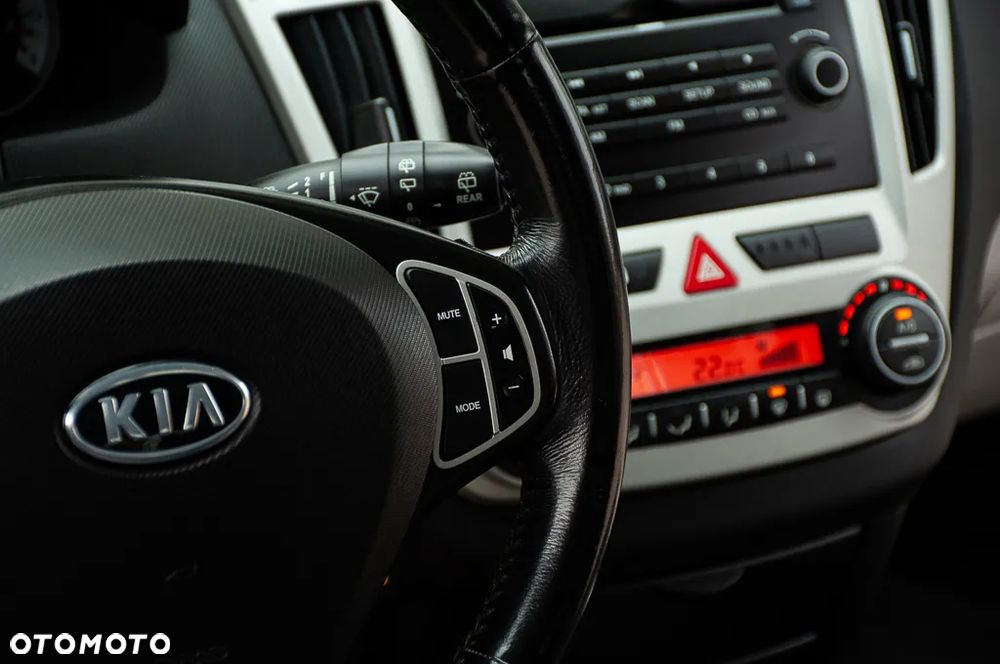 Kia ProCeed ver-pro-cee-d-1-6-comfort-plus - 32