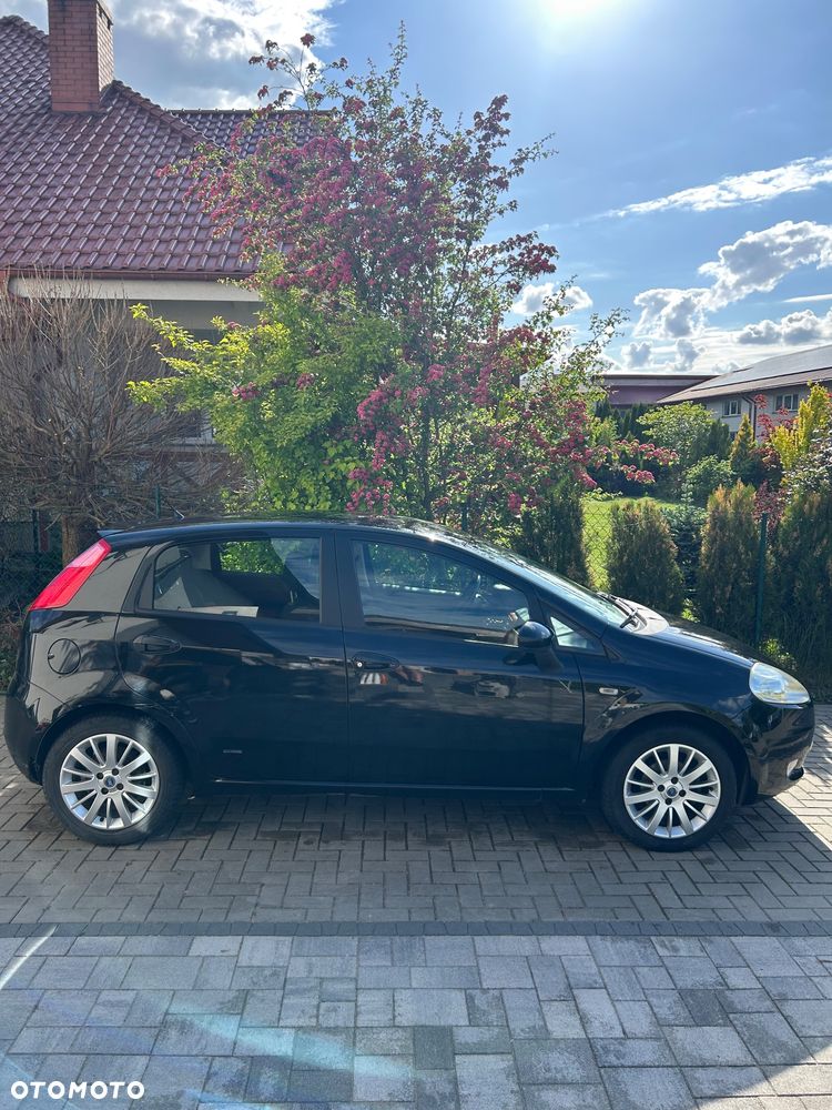 Fiat Punto 1.4 16V Dynamic - 2