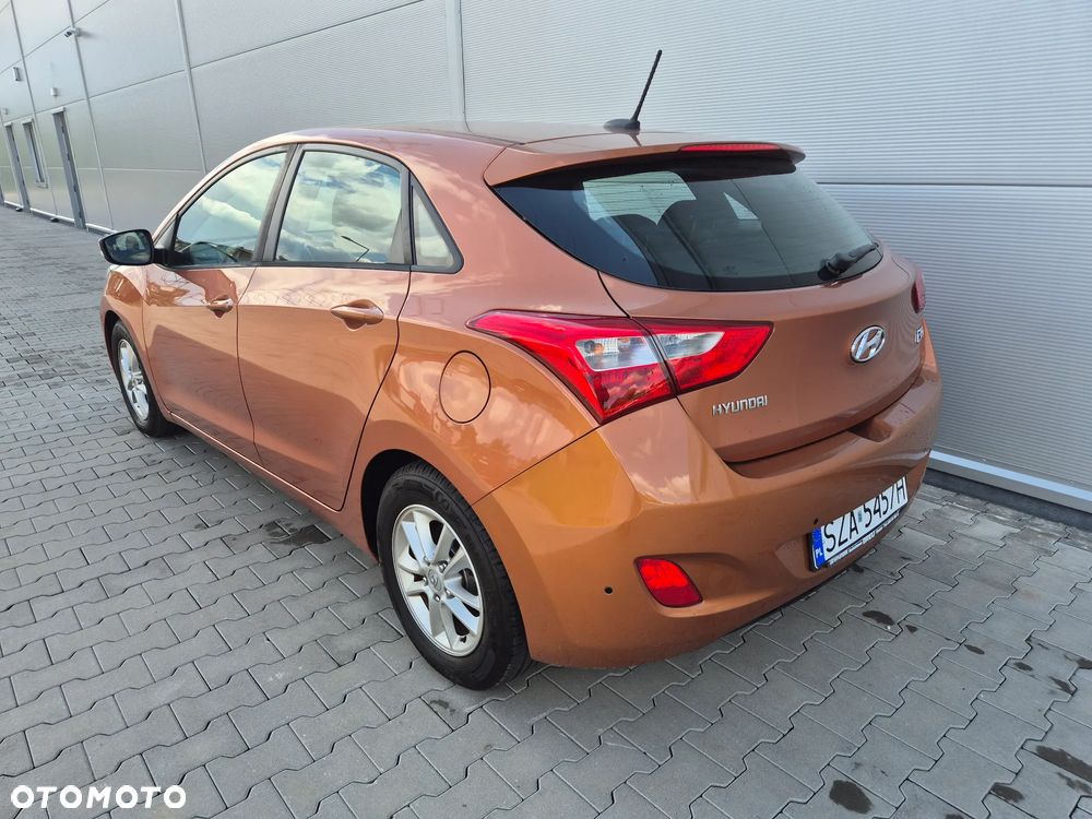 Hyundai i30 1.4 Passion - 22