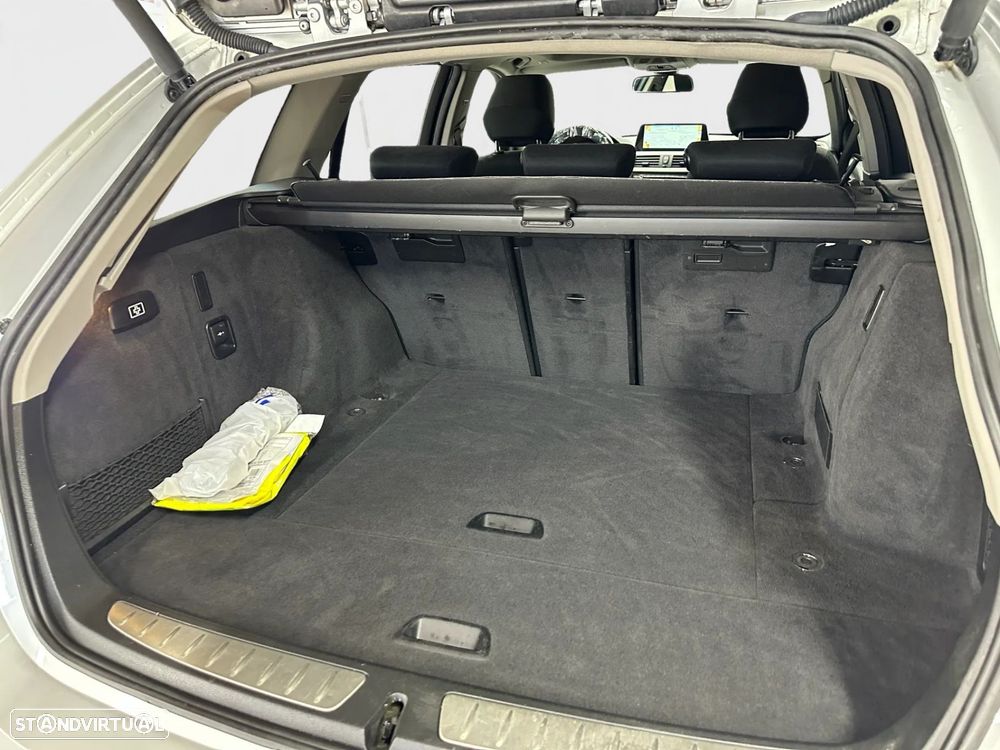 BMW 320 d Touring Auto Exclusive - 13