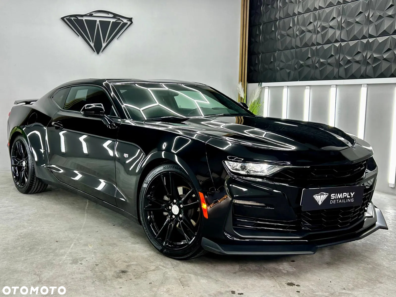 Chevrolet Camaro - 4