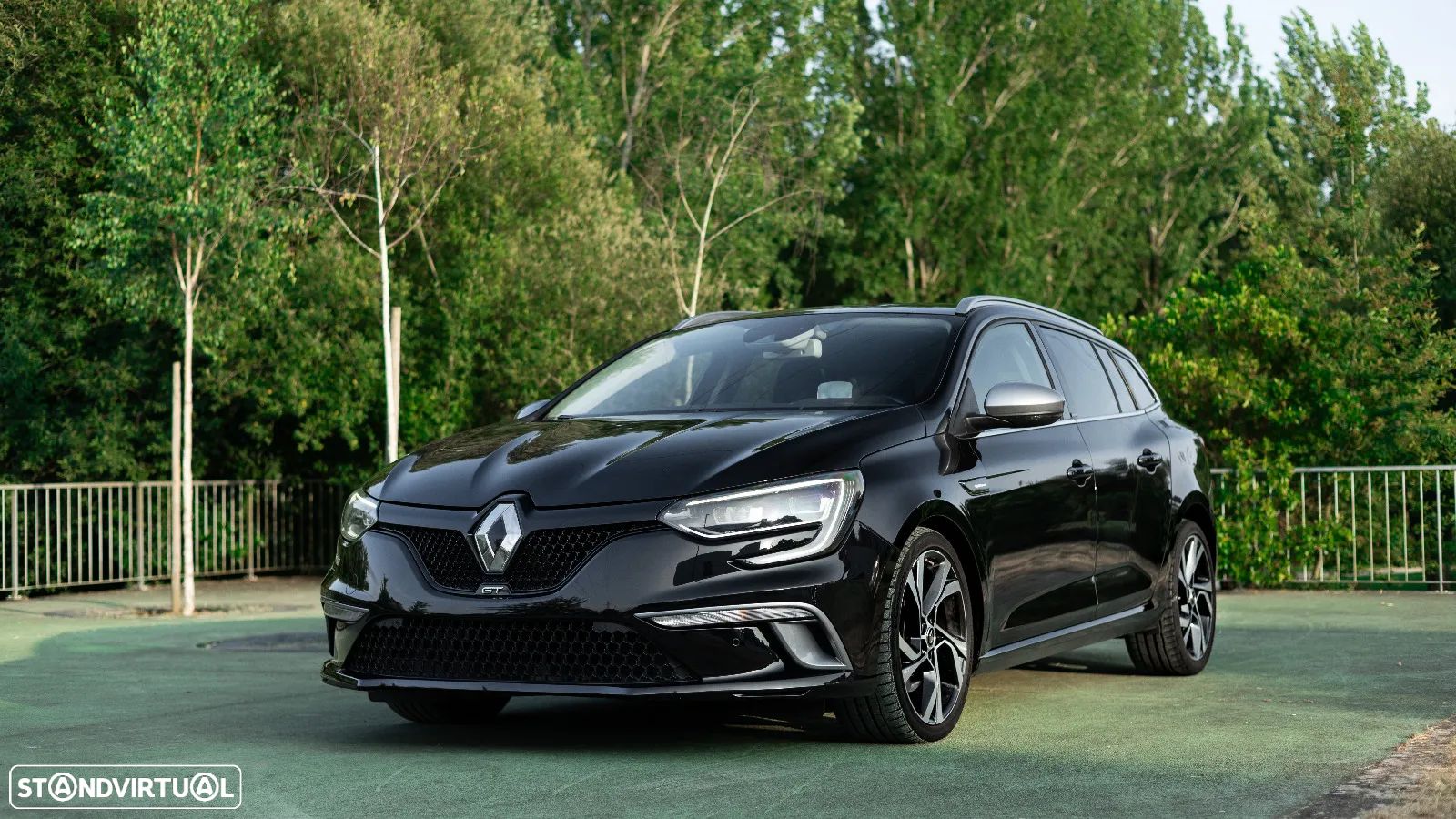Renault Mégane Sport Tourer 1.6 dCi GT EDC - 1