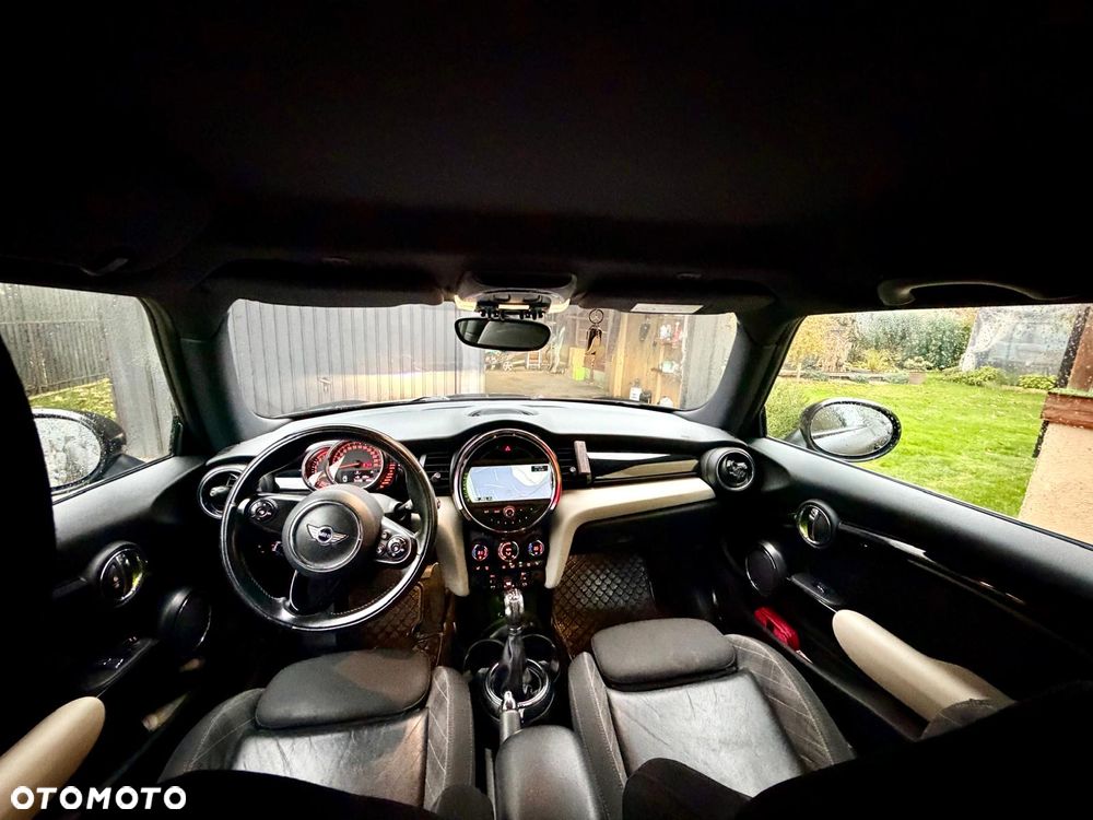 MINI Cooper Standard - 8
