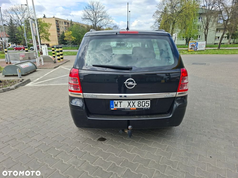 Opel Zafira - 8