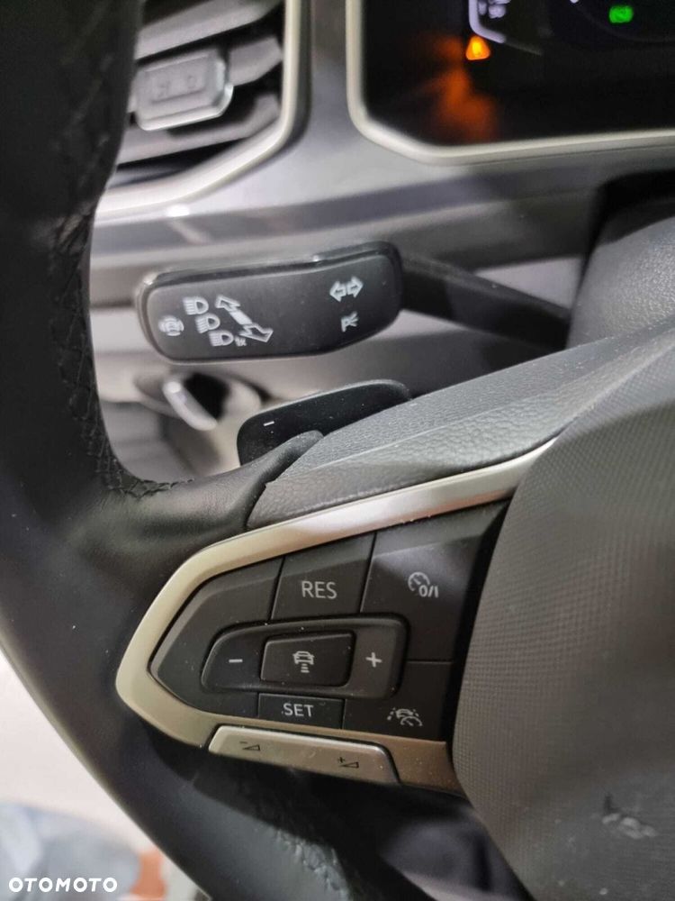 Volkswagen T-Roc - 26