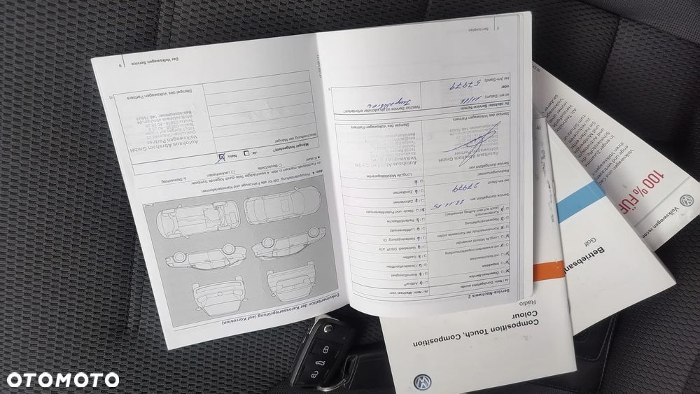 Volkswagen Golf - 34