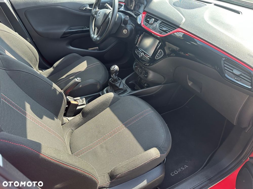 Opel Corsa 1.4 16V Cosmo - 11
