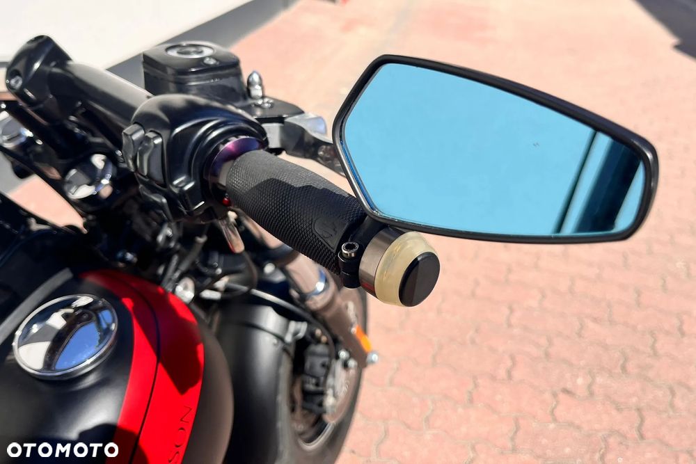 Harley-Davidson Dyna Fat Bob - 13