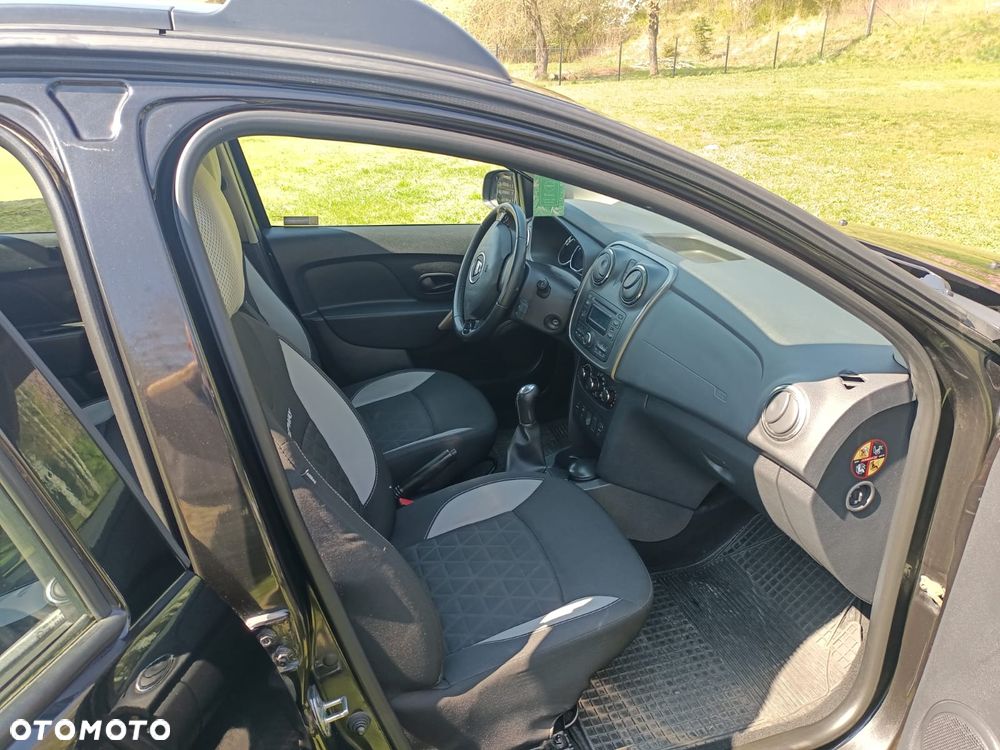 Dacia Sandero 0.9 TCe Laureate - 8