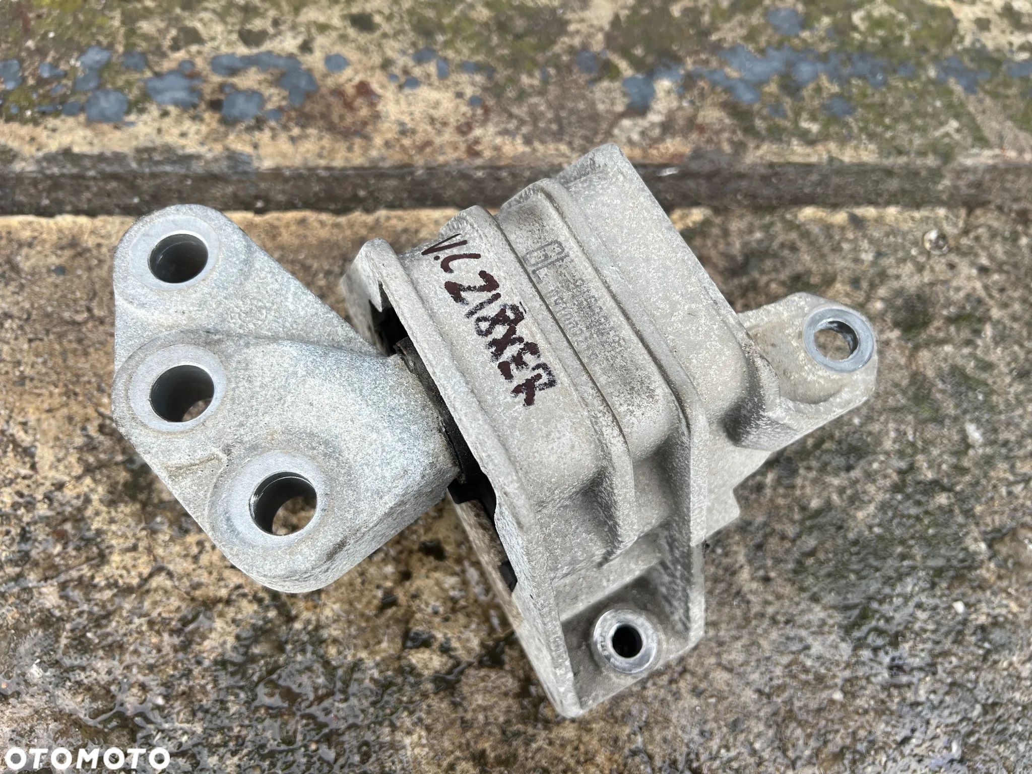 Poduszka silnika, łapa Opel Vectra C Z18XE benzyna - 1