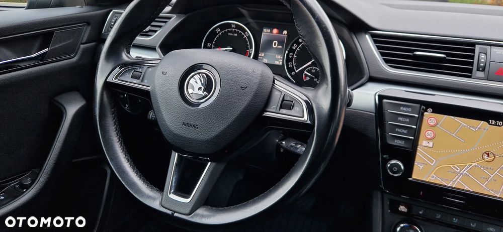 Skoda Superb 2.0 TDI DSG Style - 32