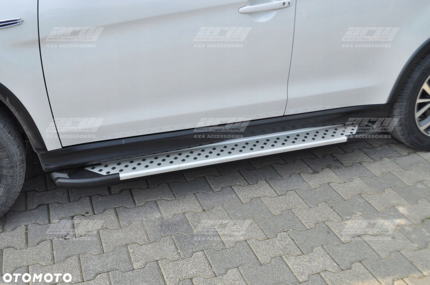 orurowanie boczne KIA SPORTAGE 2010 półka - 9