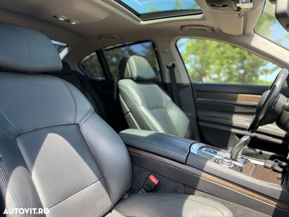 BMW Seria 7 740d xDrive Edition Exclusive - 15