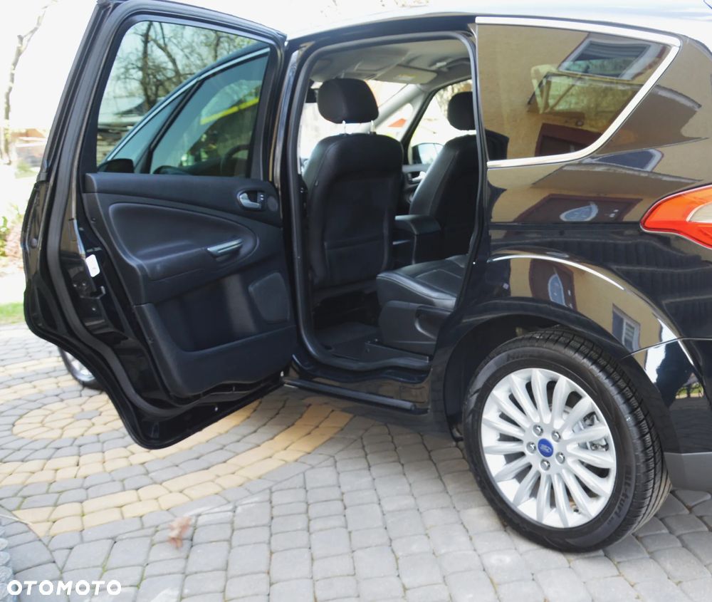 Ford S-Max - 28