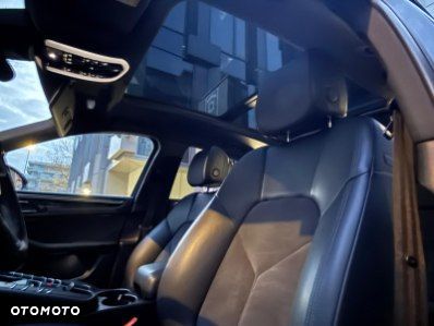 Chrysler Pacifica - 4