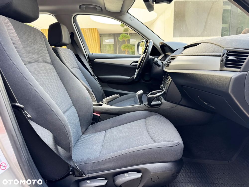 BMW X1 sDrive18d Sport Line - 35