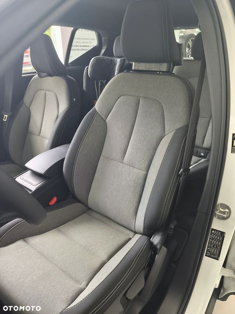 Volvo XC 40 B3 Core - 13