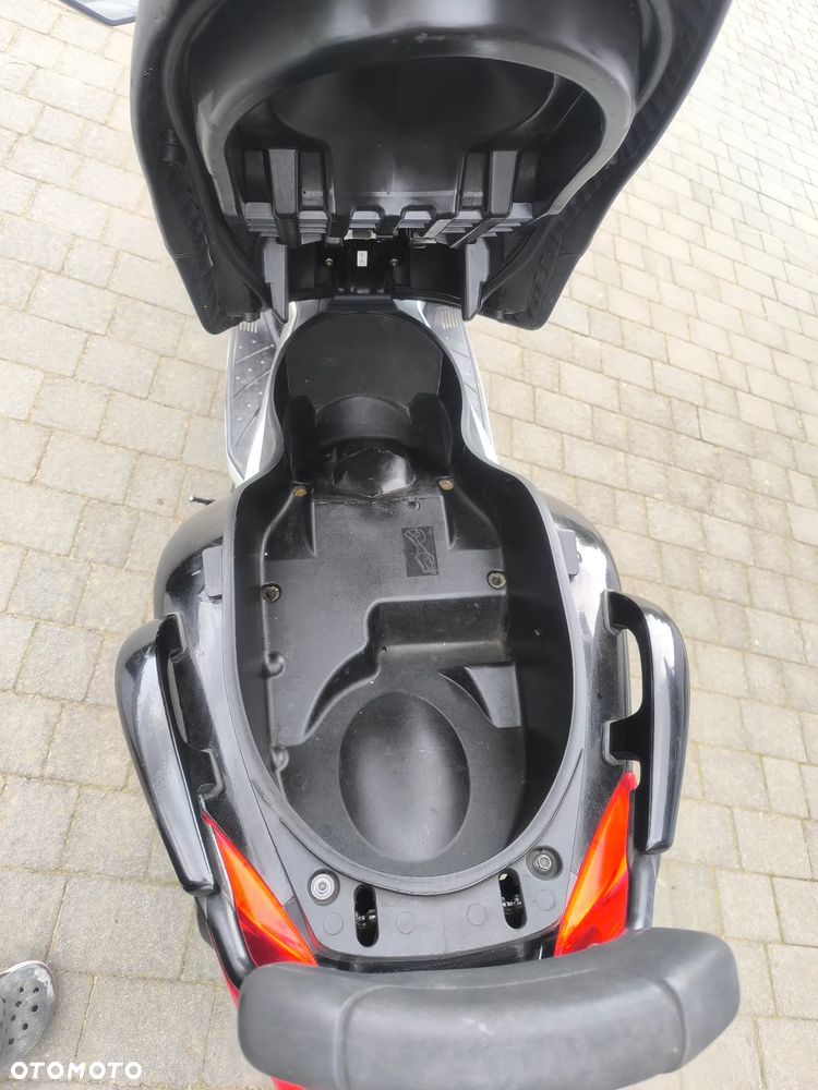 Yamaha X-max - 3