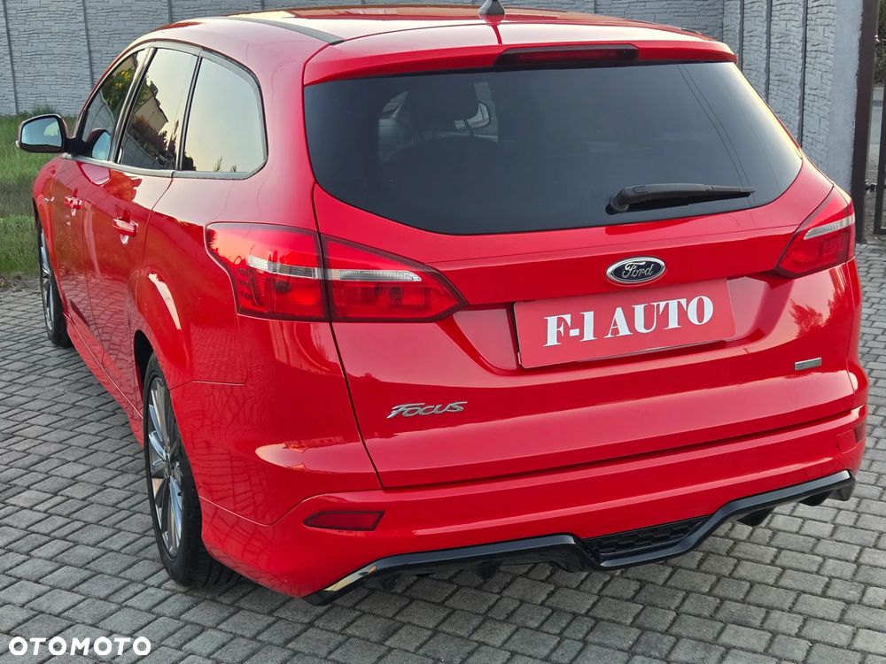 Ford Focus 1.0 EcoBoost Start-Stopp-System ST-LINE DESIGN - 33