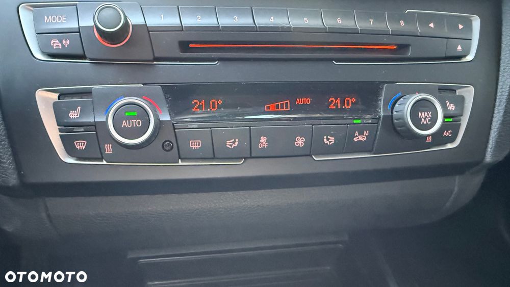 BMW Seria 1 120d xDrive BluePerformance Sport Line - 23