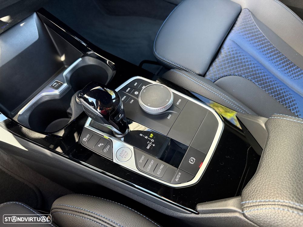 BMW 120 d Aut. M Sport - 24