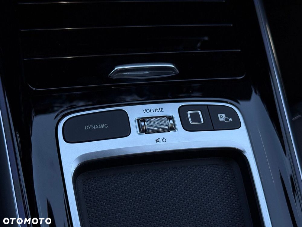 Mercedes-Benz GLA 200 AMG Line - 26