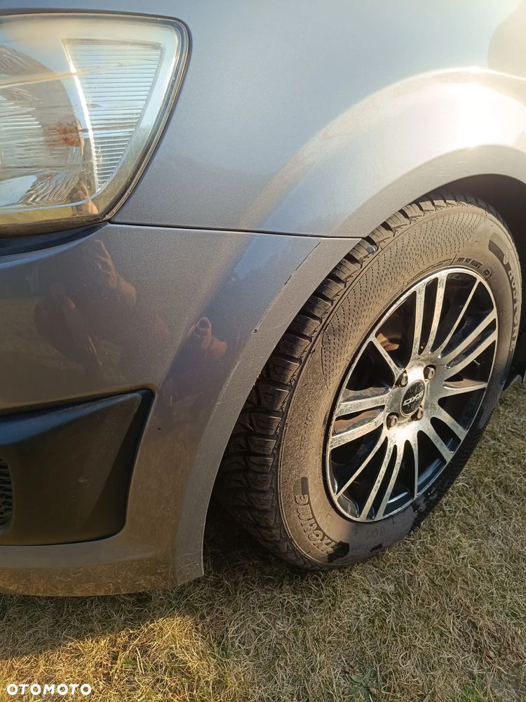 Chevrolet Aveo 1.2 LT - 12