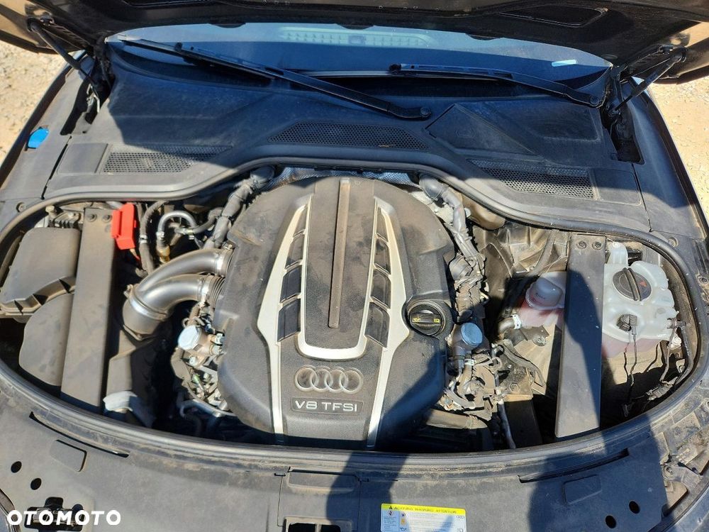 Audi A8 4.0 TFSI L Quattro - 11