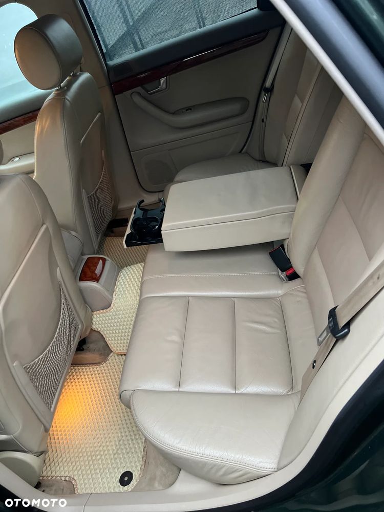 Audi A4 Avant 2.5 TDI Multitronic - 12